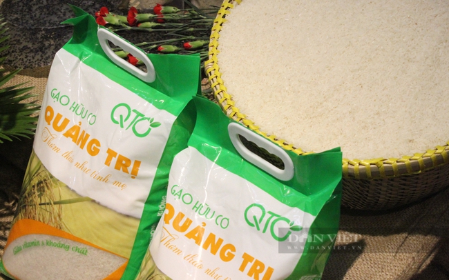 Sản phẩm gạo hữu cơ của tỉnh Quảng Trị. Ảnh: Nguyên Vỹ