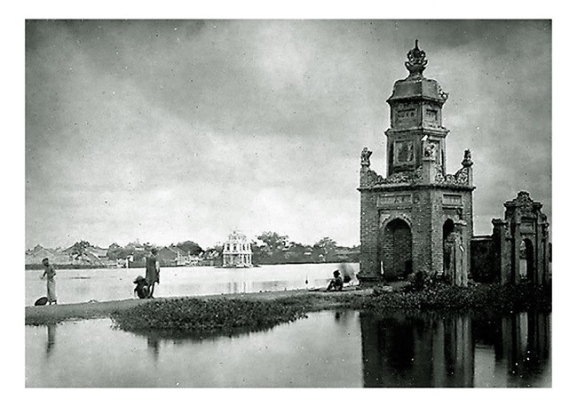 Ảnh đắt giá về tháp Hòa Phong ở Hà Nội một thế kỷ trước - Ảnh 1.