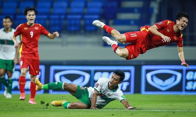 Cầu thủ Indonesia từng triệt hạ Tuấn Anh lại &quot;đấu võ&quot; ở AFF Cup 2020 - Ảnh 2.