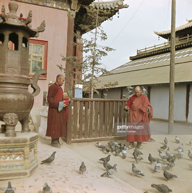 Cuộc sống tâm linh huyền bí ở thủ đô Mông Cổ năm 1962 - Ảnh 9.