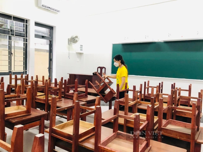 Đà Nẵng: Nhiều trường học &quot;quay xe&quot; trước ngày học sinh trở lại trường - Ảnh 1.