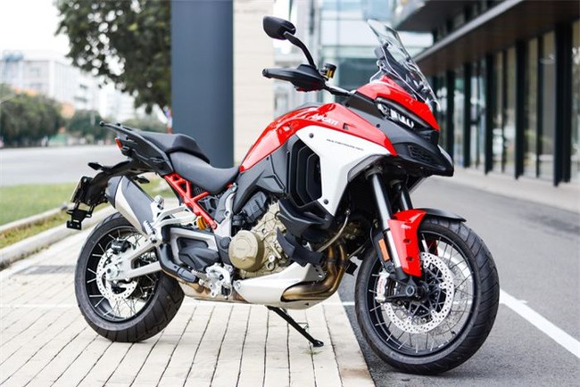 Ducati Multistrada V4 S thế hệ mới có radar, giá 899 triệu đồng  - Ảnh 1.