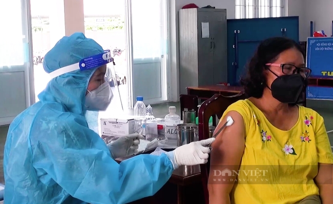 Bà Rịa - Vũng Tàu: Vẫn áp dụng thẻ vaccine hoặc giấy xét nghiệm đối với việc di chuyển của người dân vùng 3,4 - Ảnh 1.