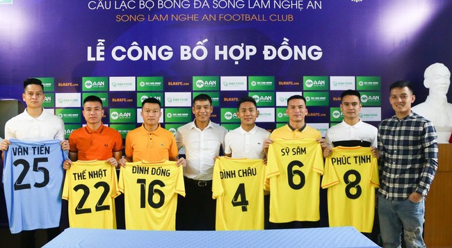 CLB SLNA: Gia hạn hợp đồng một năm với cựu tuyển thủ Quốc gia Đình Đồng   - Ảnh 2.