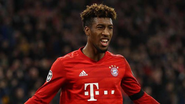 Coman gây áp lực cho Bayern Munich.