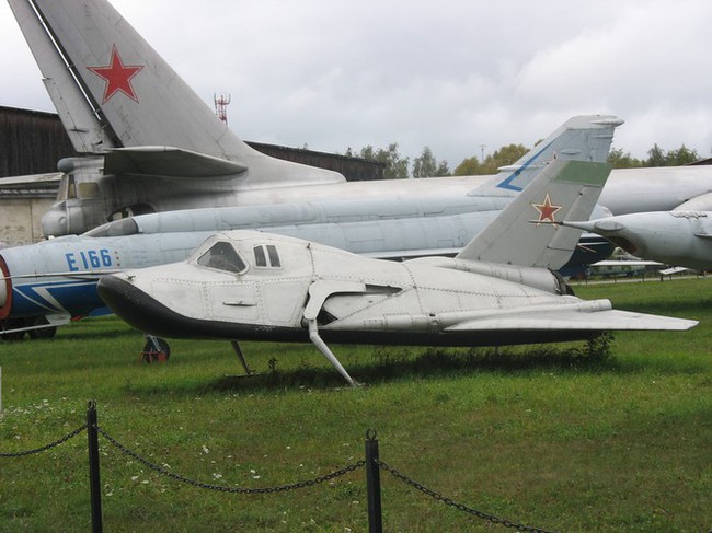 MiG-105 Liên Xô có &quot;bản nhái&quot; là máy bay vũ trụ X-37B tuyệt mật của Mỹ? - Ảnh 14.