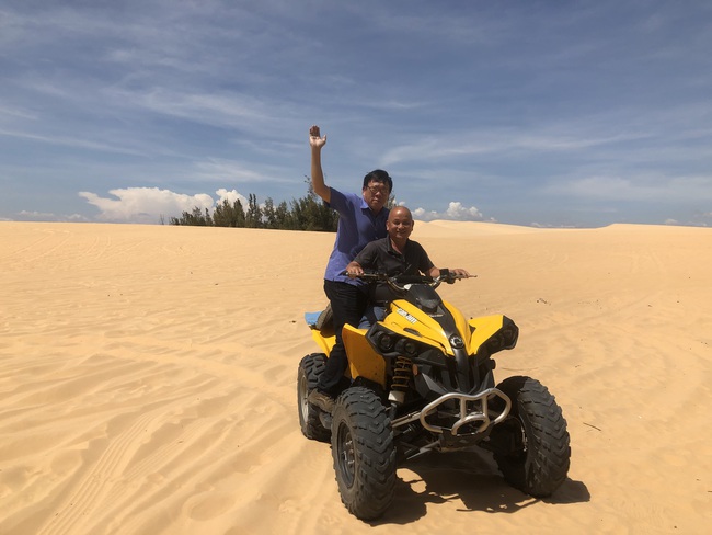Sống ở những sa mạc cát lớn nhất Việt Nam (bài 2): Từ sa mạc hoang vu đến kho vàng bất tận...  - Ảnh 1.