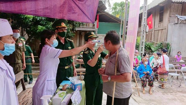 Gần 43 ngàn cử tri vùng cao Nghệ An đi bầu cử sớm   - Ảnh 5.
