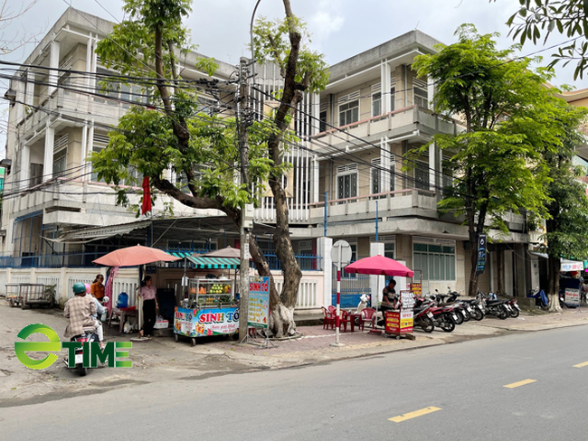 Quảng Ngãi: Chủ tịch tỉnh lệnh thu hồi 25 nhà, đất công sản bỏ hoang, để trống ở thành phố  - Ảnh 1.