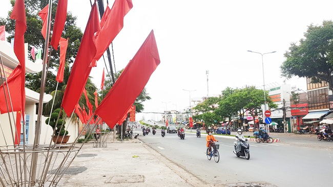 Cần Thơ: Rực rỡ cờ hoa trước ngày hội lớn - Ảnh 3.