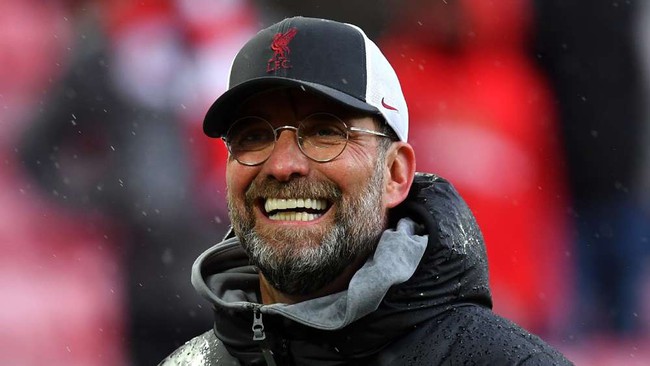 Klopp không tin Liverpool đã vào top 3.