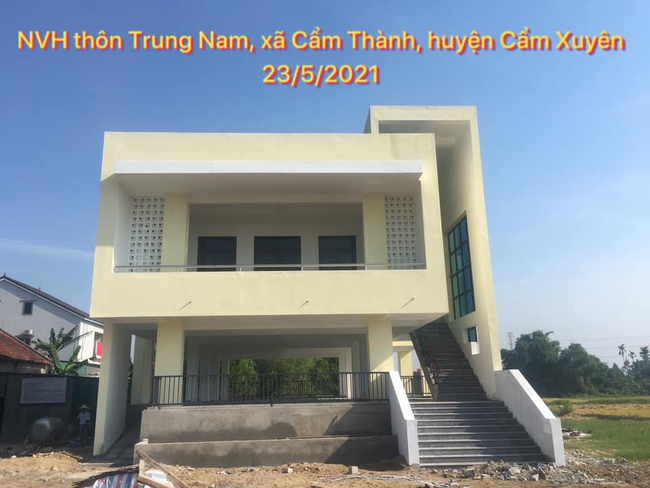 Giữa lùm xùm Hoài Linh &quot;ngâm&quot; 13 tỷ đồng, Công Vinh - Thủy Tiên có hành động ấm lòng - Ảnh 12.