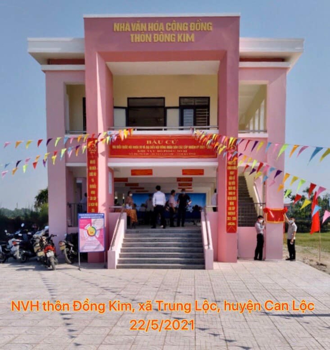 Giữa lùm xùm Hoài Linh &quot;ngâm&quot; 13 tỷ đồng, Công Vinh - Thủy Tiên có hành động ấm lòng - Ảnh 8.