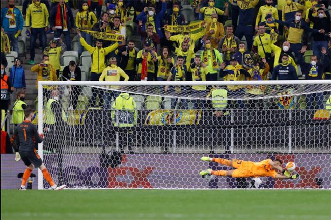 Chùm ảnh: Tội đồ De Gea cúi gằm mặt, Villarreal ăn mừng phấn khích - Ảnh 3.