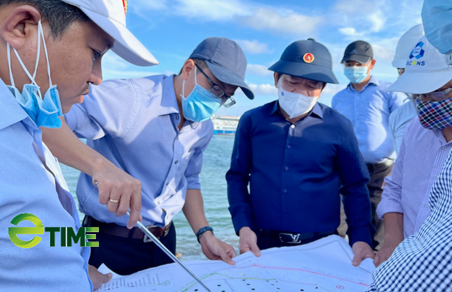 Quảng Ngãi:
Chủ tịch tỉnh kiểm tra hiện trường một số dự án trọng điểm ở Lý Sơn
 - Ảnh 5.