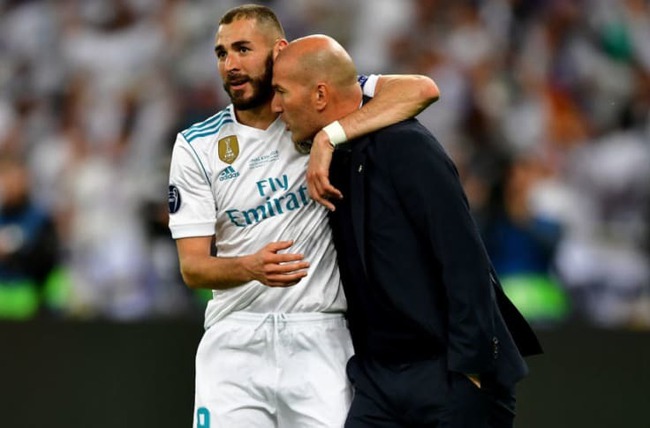 Benzema và Zidane có mối quan hệ thân thiết.