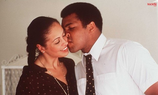 Muhammad Ali: Không nhớ có bao nhiêu vợ, ngoại tình như cơm bữa - Ảnh 1.