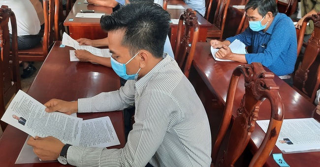 Chủ tịch nước Nguyễn Xuân Phúc đang tiếp xúc cử tri tại huyện Củ Chi, TP.HCM - Ảnh 1.