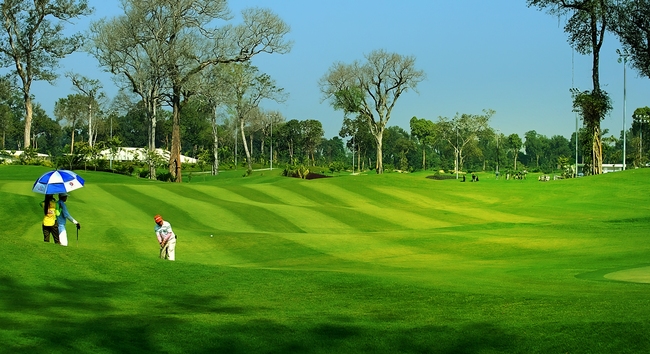 Nóng: Nhân viên sân golf nghi mắc Covid-19, Đồng Nai phong tỏa sân golf Long Thành - Ảnh 2.