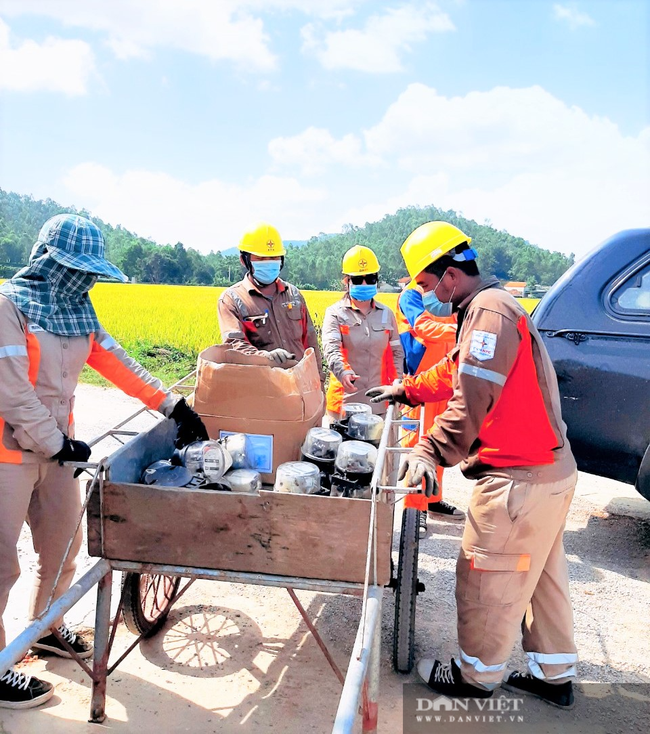 Công ty Điện lực Nghệ An: Khuyến khích khách hàng thanh toán tiền điện không dùng tiền mặt để phòng, chống dịch Covid-19 - Ảnh 3.