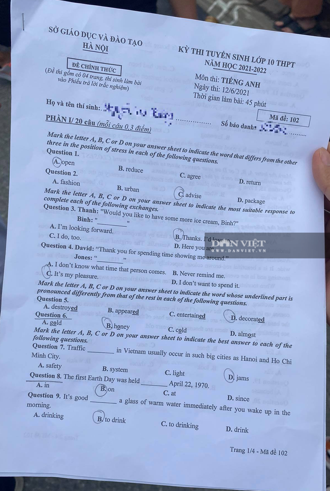 Đề thi môn tiếng Anh vào lớp 10: Có thí sinh chỉ làm trong gần 20 phút, tự tin đạt 9-10 điểm - Ảnh 1.