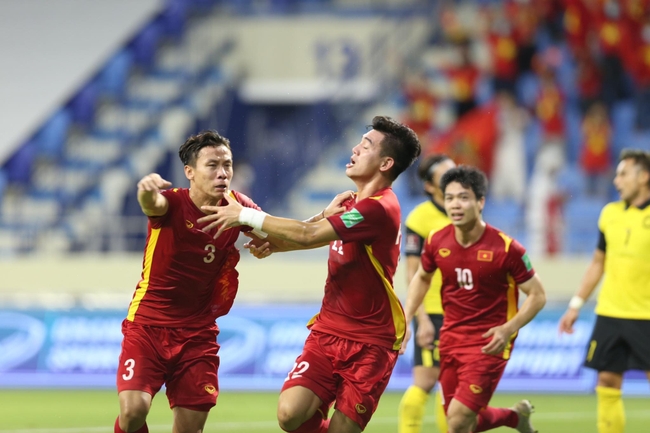 ĐT Việt Nam làm nên lịch sử dù chưa cần vé đi tiếp ở VL World Cup - Ảnh 2.