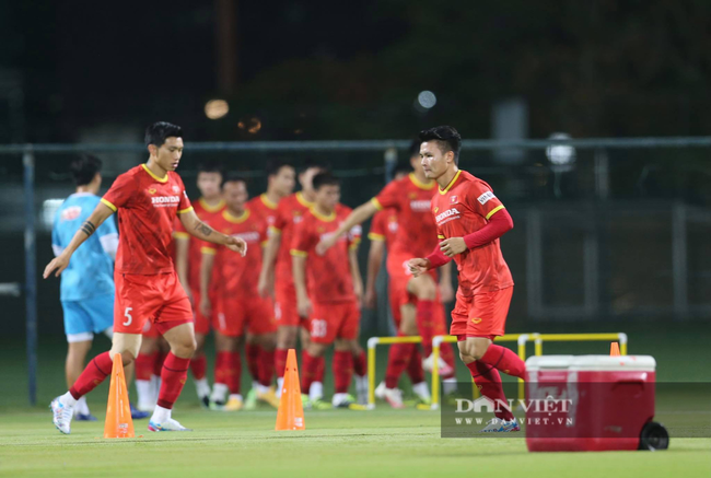 Trợ lý Lee Young-jin sẽ thay thầy Park chỉ đạo trận Việt Nam - UAE - Ảnh 10.