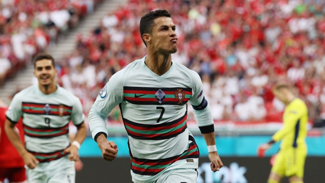 Phạm Xuân Nguyên và Euro 2020: Kỷ lục Ronaldo - Ảnh 1.