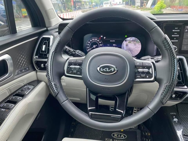 Kia Sorento 2021 chạy siêu lướt 2000 km, bán lại lỗ nguyên tiền ra biển - Ảnh 5.