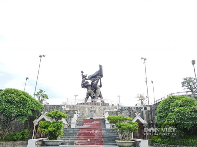Tượng đài chiến thắng Điện Biên Phủ - Di tích hào hùng nơi cực Tây Tổ quốc - Ảnh 4.