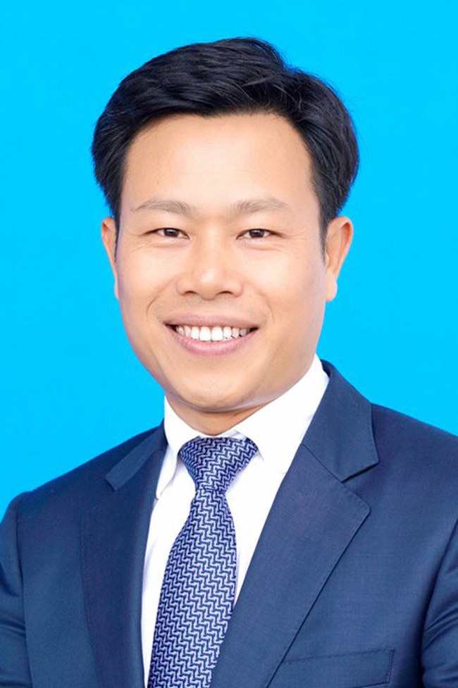 Chân dung, học vấn tân Giám đốc Đại học Quốc gia Hà Nội 47 tuổi - Ảnh 1.