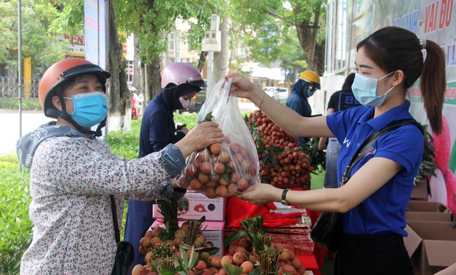 Bán khắp trong Nam ngoài Bắc, đưa lên sàn ra thế giới, Bắc Giang dự kiến thu 7.000 tỷ đồng từ vải thiều - Ảnh 3.