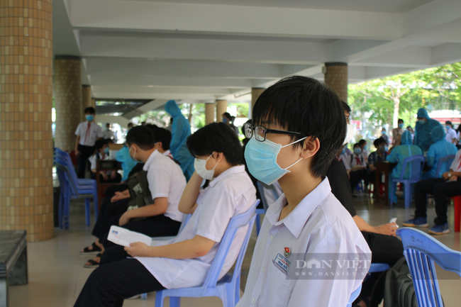 Đà Nẵng: Hơn 12.000 thí sinh thi tốt nghiệp THPT được xét nghiệm Covid-19 - Ảnh 1.