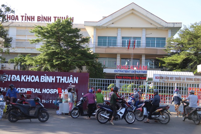 Sở Y tế Bình Thuận lên tiếng vụ Phó Giám đốc Trung tâm y tế huyện Tuy Phong dương tính với SARS-CoV-2 - Ảnh 4.