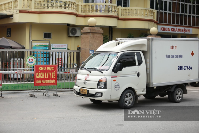 Hà Nội: Tài xế taxi lây nhiễm Covid-19 cho bố từng di chuyển quanh huyện Đông Anh, Sóc Sơn  - Ảnh 1.