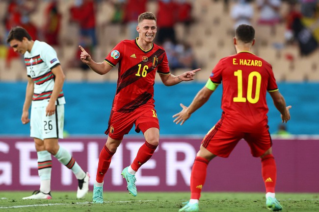 Eden Hazard thề ở lại tuyển Bỉ dù chấn thương nặng - Ảnh 1.