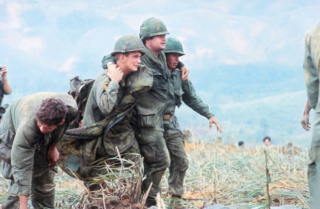 Vì sao Quân đội Việt Nam vẫn sử dụng rất tốt &quot;huyền thoại&quot; AK-47? - Ảnh 3.