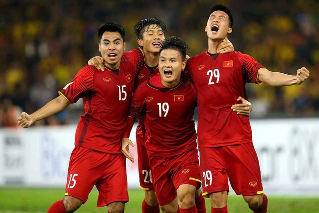 Tin tối (30/6): ĐT Việt Nam rơi vào bảng tử thần ở vòng loại thứ 3 World Cup 2022 - Ảnh 1.