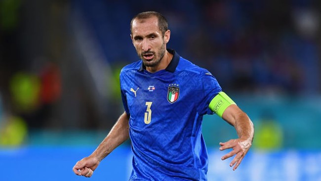 Lão tướng Chiellini đã 36 tuổi.