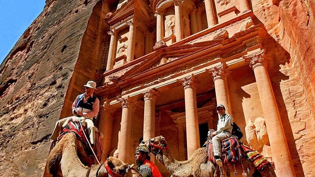 Sức cuốn hút của “Thành phố Hoa Hồng” bí ẩn nổi bật trên sa mạc Jordan - Ảnh 5.