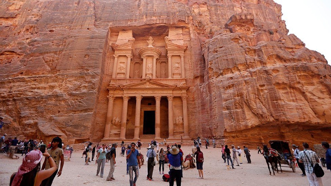 Sức cuốn hút của “Thành phố Hoa Hồng” bí ẩn nổi bật trên sa mạc Jordan - Ảnh 6.