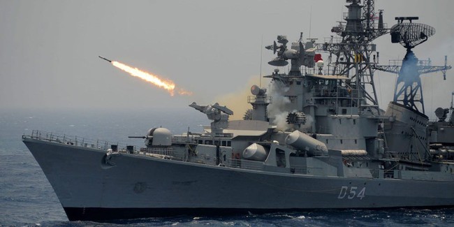 Ấn Độ ráo riết chuẩn bị cho cuộc đối đầu với Trung Quốc trên biển - Ảnh 1.