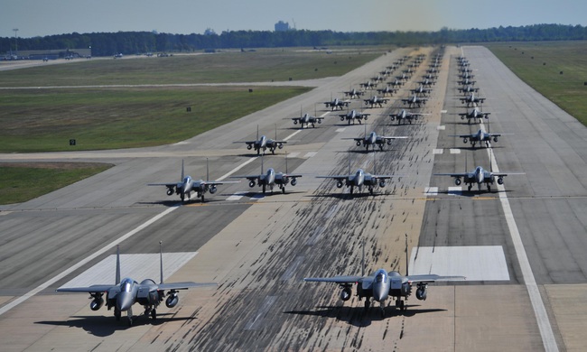 Sức mạnh Không quân Mỹ suy giảm nghiêm trọng khi loại biên hơn... 200 máy bay - Ảnh 5.