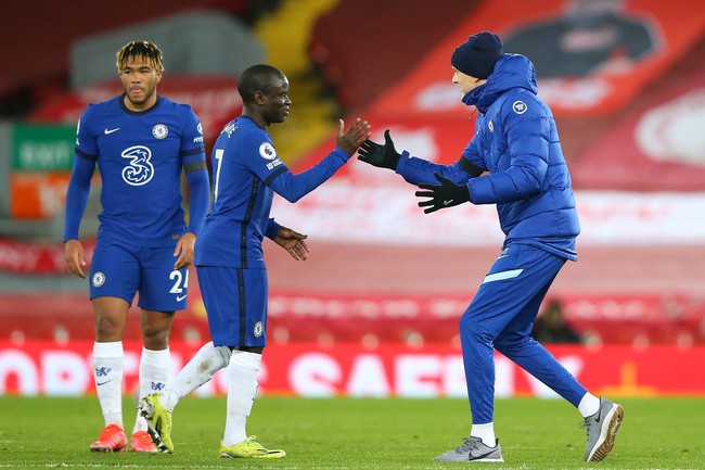 Tuchel muốn &quot;trói chân&quot; người hùng Kante.