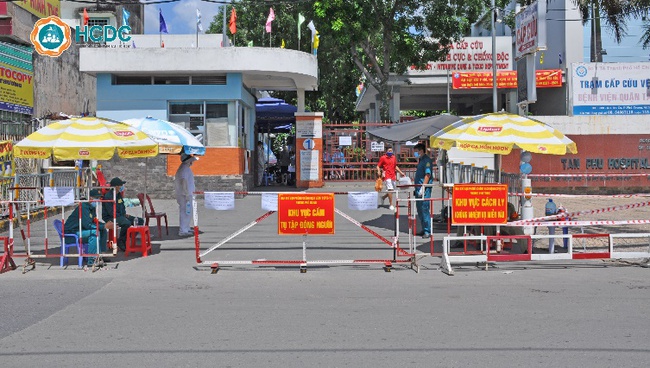 TP.HCM: 20 bệnh viện, phòng khám liên quan đến các ca Covid-19, vẫn còn mầm bệnh trong cộng đồng - Ảnh 1.