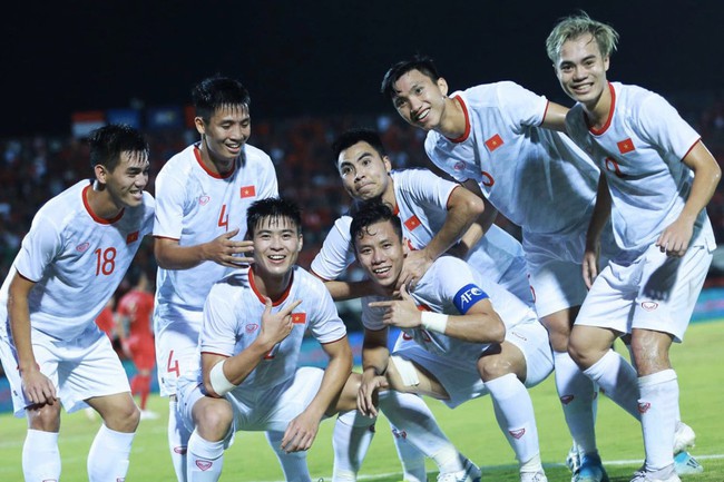Dự đoán Vòng loại World Cup 2022 - Rinh quà cùng Dân Việt - Ảnh 1.