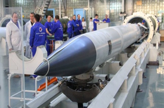 Khám phá nơi sản xuất đạn tên lửa S-300, S-400 cực khủng của Nga - Ảnh 13.