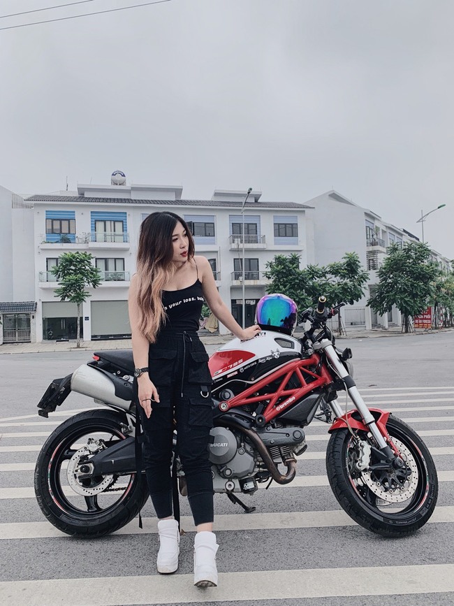 Hot girl mô tô phân khối lớn Phạm Ngọc Mai chia sẻ về hành trình khóc sau tay lái - Ảnh 5.