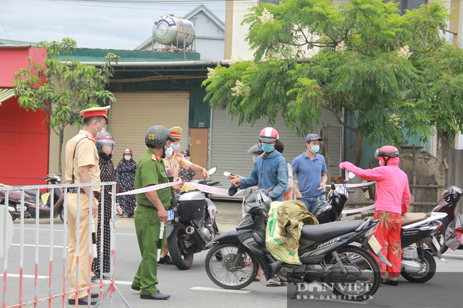 TP. Hà Tĩnh cách ly xã hội, nhiều phương tiện giao thông phải đi đường tránh  - Ảnh 6.