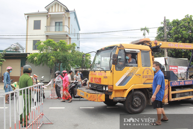 TP. Hà Tĩnh cách ly xã hội, nhiều phương tiện giao thông phải đi đường tránh  - Ảnh 10.